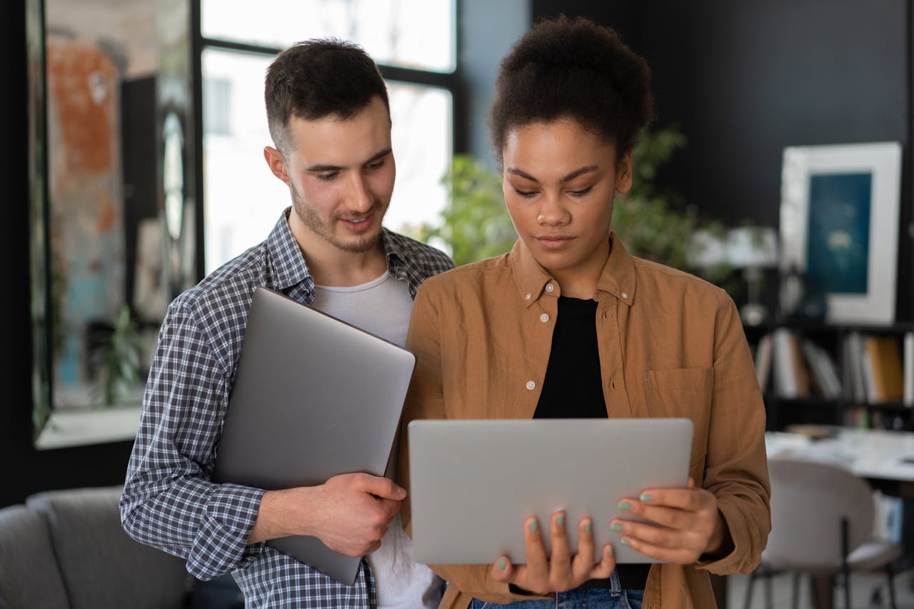 Acceptable Use Policy Basics: What Every Dispatcher, Driver & Admin Should Know